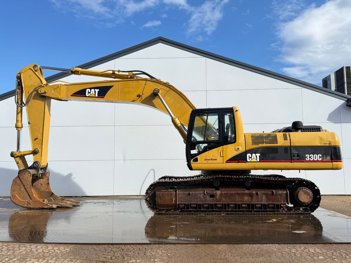 Caterpillar 330C Excavator, 247 hp