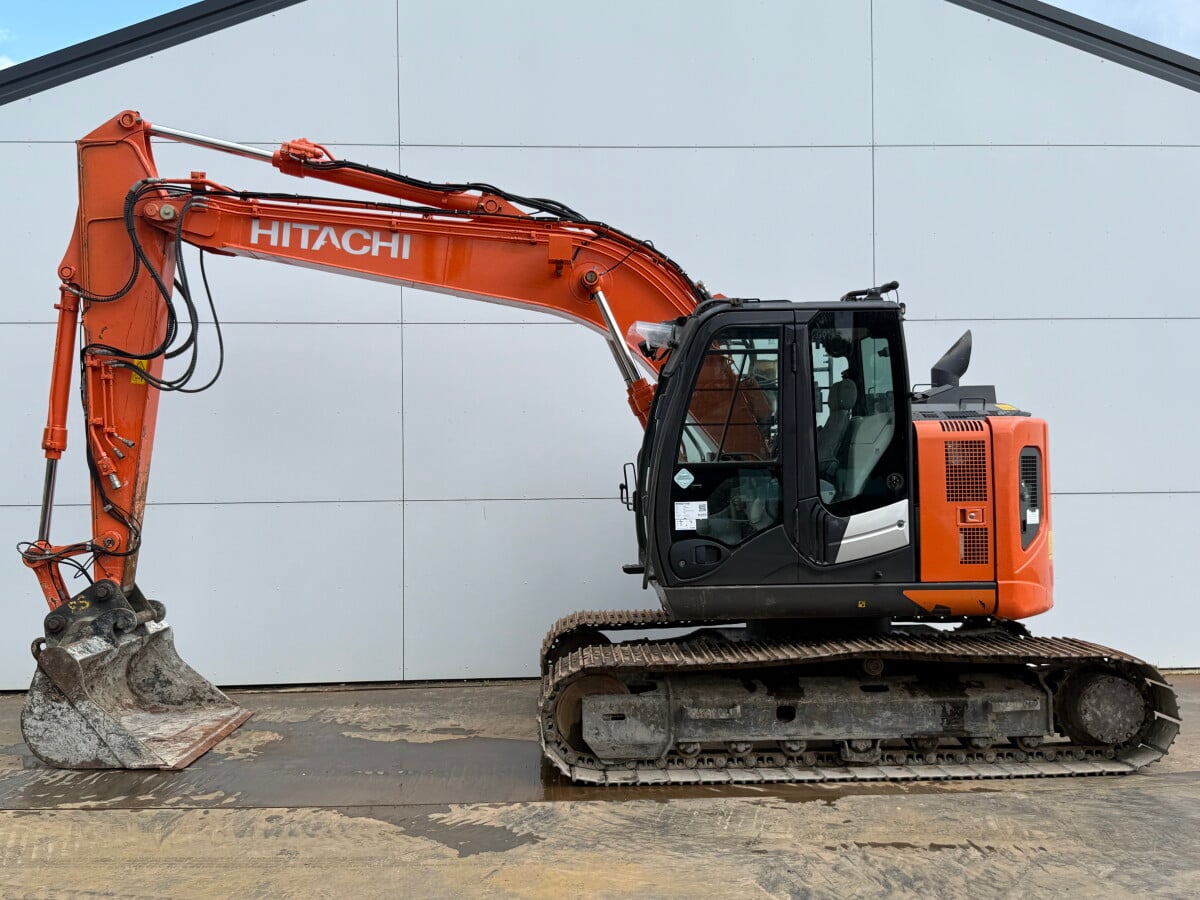 Hitachi Excavator ZX135US-6 106 hp