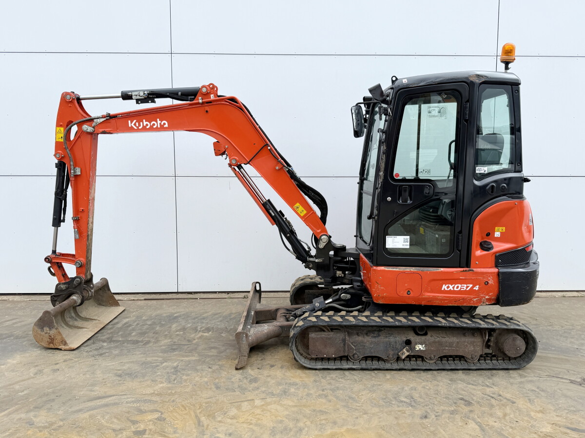 Kubota Excavator KX037-4 24 hp