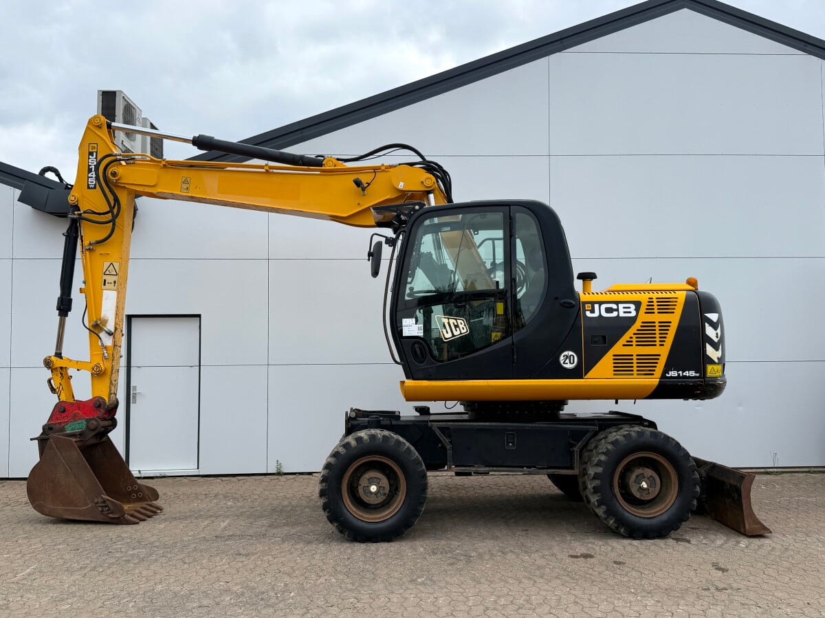 JCB JS145w Wheeled Excavator, 130 hp