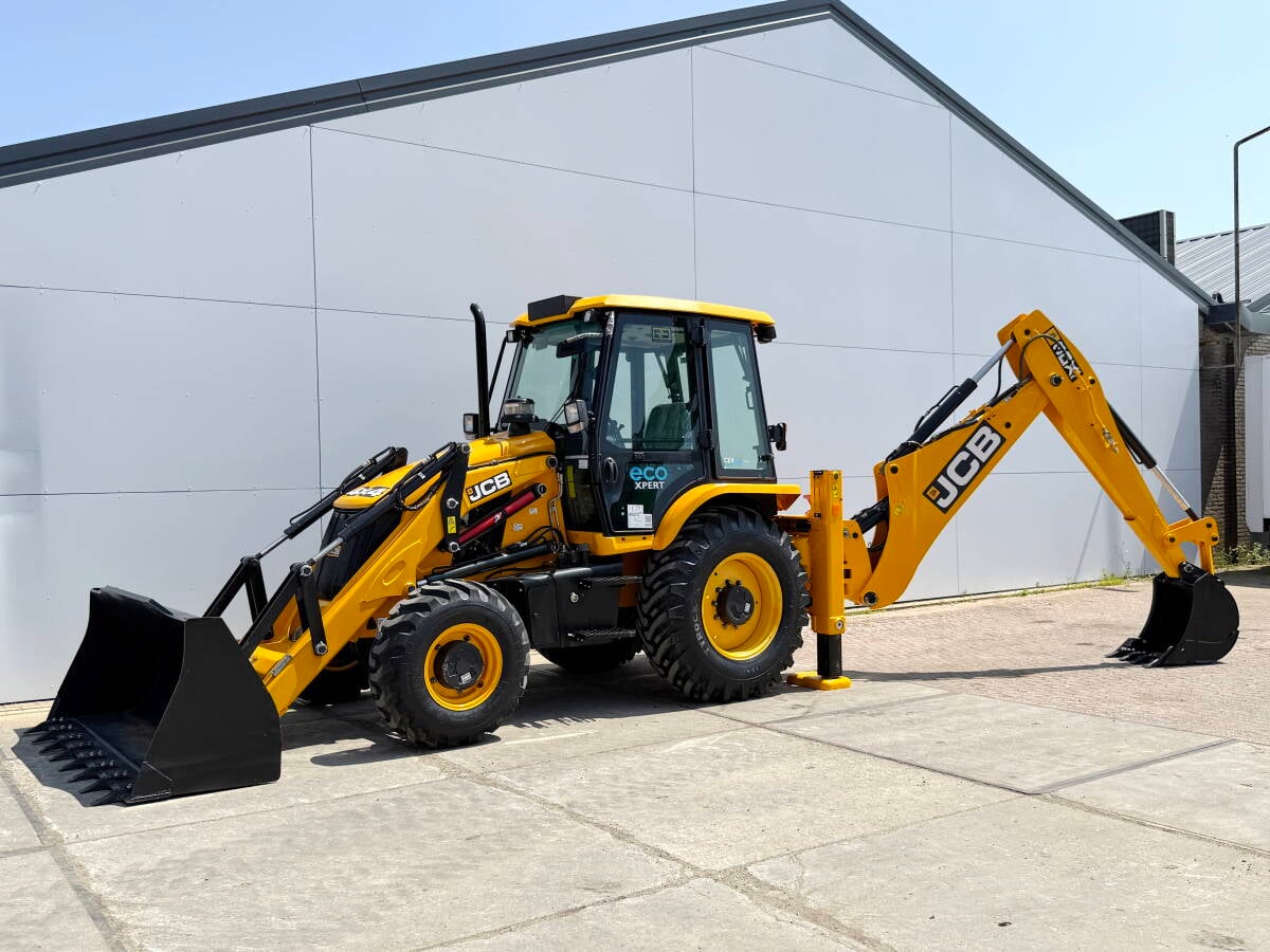 JCB 3DX / 3CX Plus Eco Xpert 4WD Backhoe Loader 74 hp