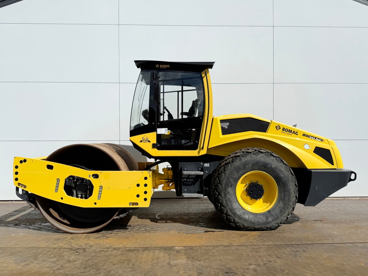 Bomag BW211DH-5 Roller, 2017, 127 hp