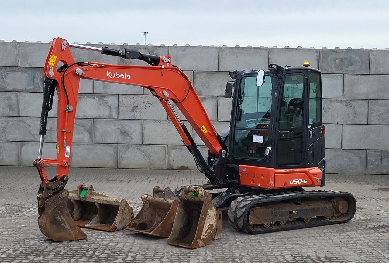 Kubota U50 -5 Mini Excavator <22046 lb, 39 hp
