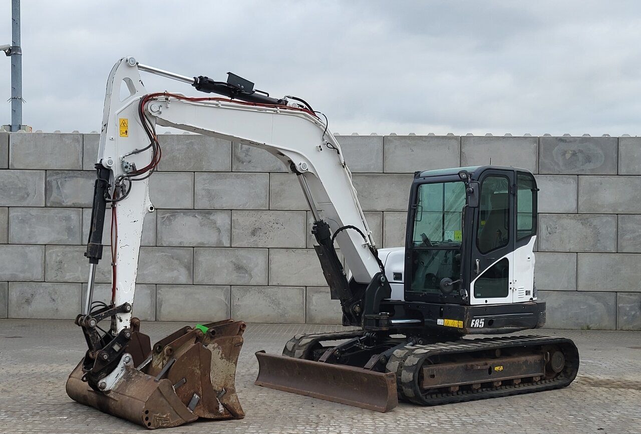 Bobcat E85 Mini Excavator <22046 lb 58 hp