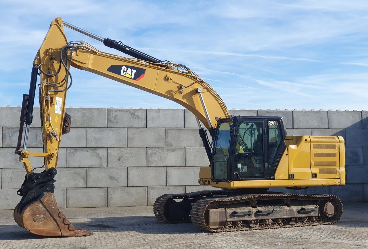 Caterpillar 320 Crawler Excavator 164 hp