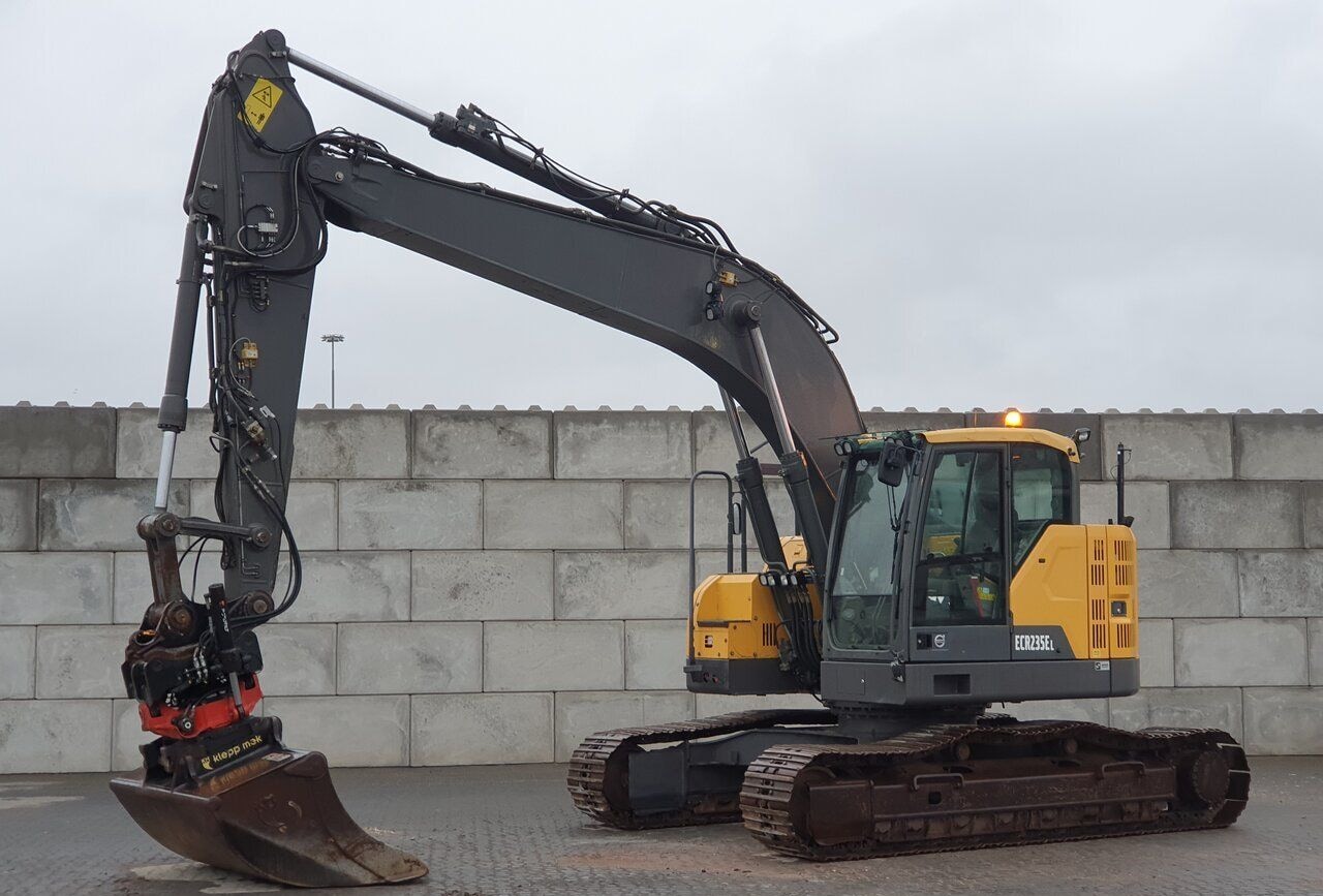 Volvo ECR235 E L Crawler Excavator