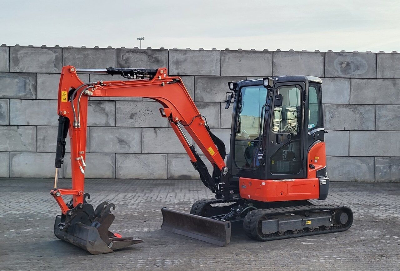 Kubota U36 -4 Mini Excavator, 24 hp, 8598 lb